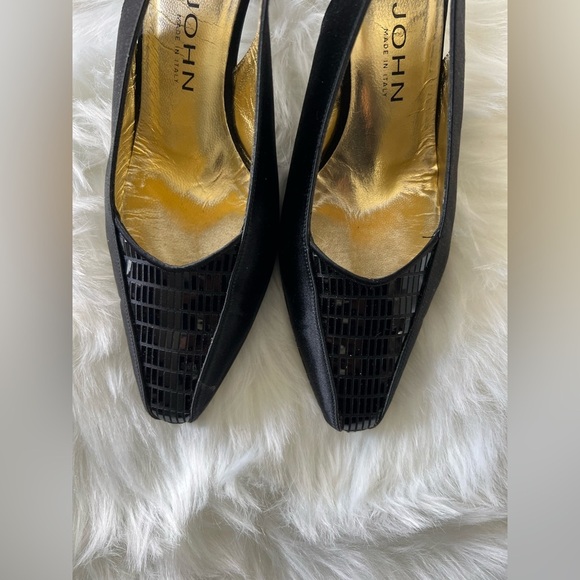 St.John sling back woman’s pumps size 7.5 color black made in Italy - Picture 2 of 9